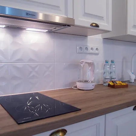 Bedroom Krzywoustego 14 *