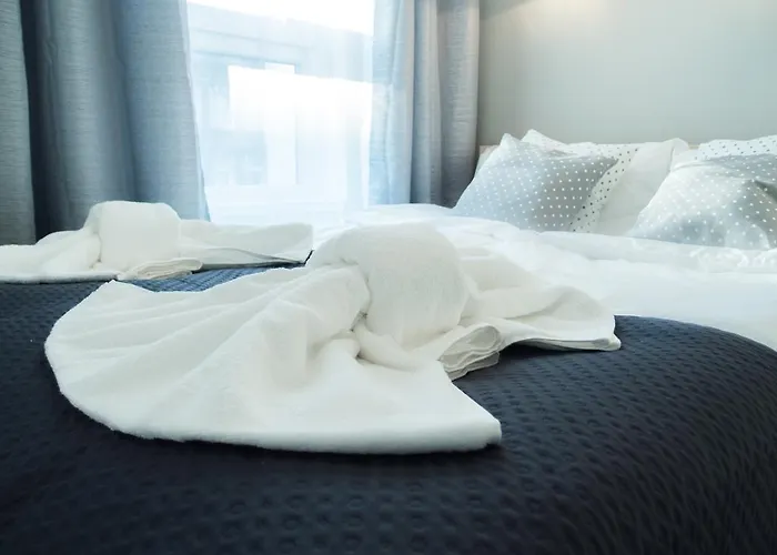 Bedroom Krzywoustego 14 *